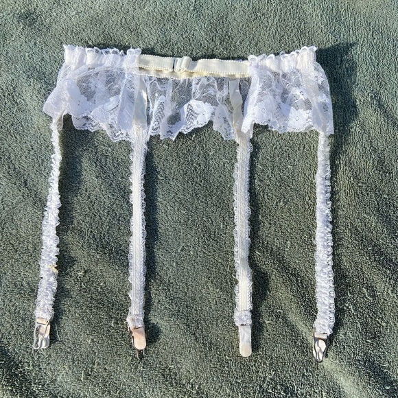 Vintage Union Made Garter Belt Lingerie Pinup OS White Floral Lace Delicate Sexy - Picture 8 of 10